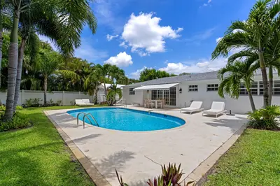 233 Maryland Drive, Lake Worth Beach – sold