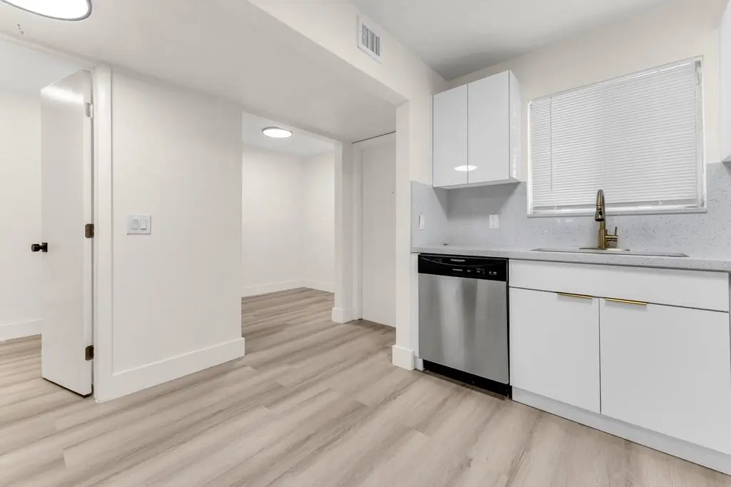 10_1024px at 2701 N 34TH Avenue 1D, Hollywood