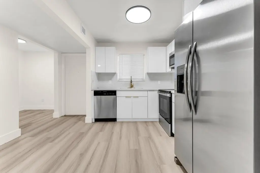 15_1024px at 2701 N 34TH Avenue 1D, Hollywood