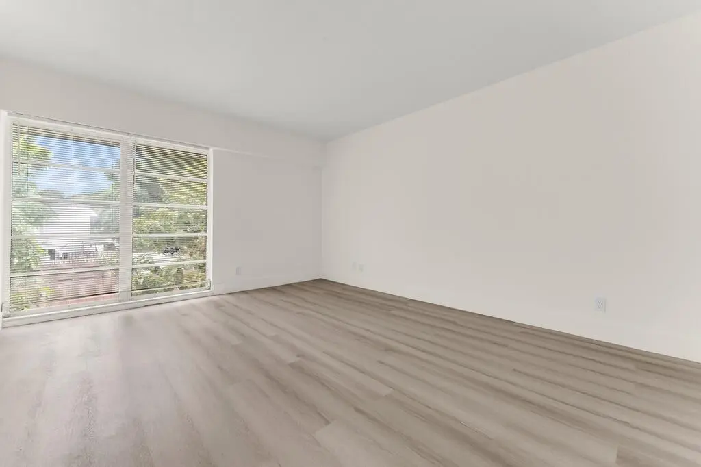 17_1024px at 2701 N 34TH Avenue 1D, Hollywood