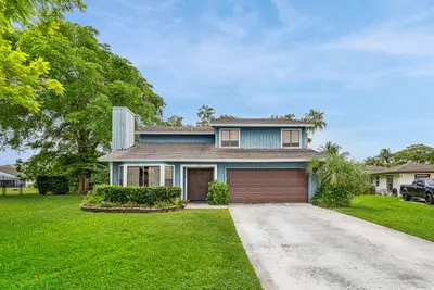 1726 TREEHAVEN Court, Wellington – Single Family Residence for sale