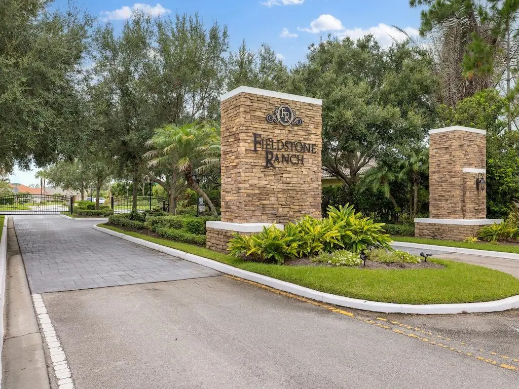 Beautiful Gated Entry to Community at 6000 Venetto Way, Vero Beach
