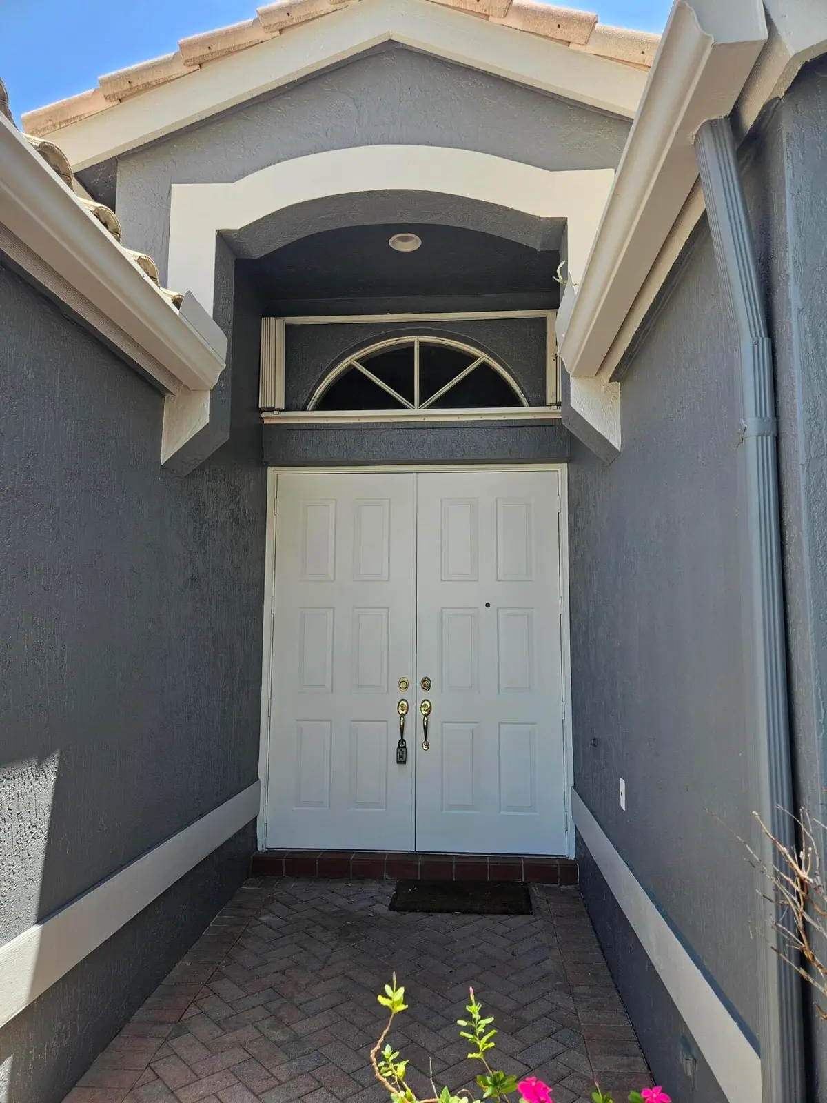 ENTRY TO FRONT DOOR at 5304 Wycombe Avenue, Boynton Beach