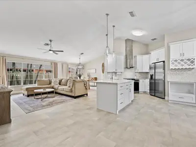 237 MOCCASIN Trail, Jupiter – Single Family Residence for sale