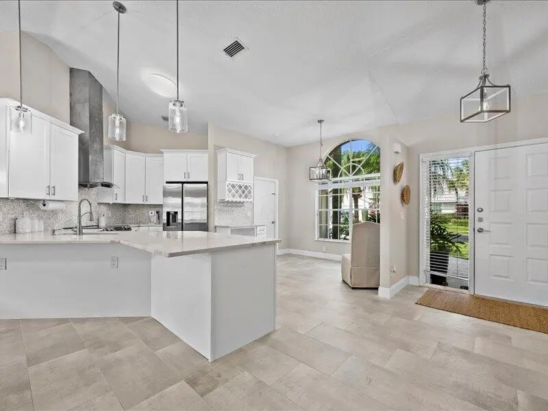 04-LUX_2686 at 237 MOCCASIN Trail, Jupiter