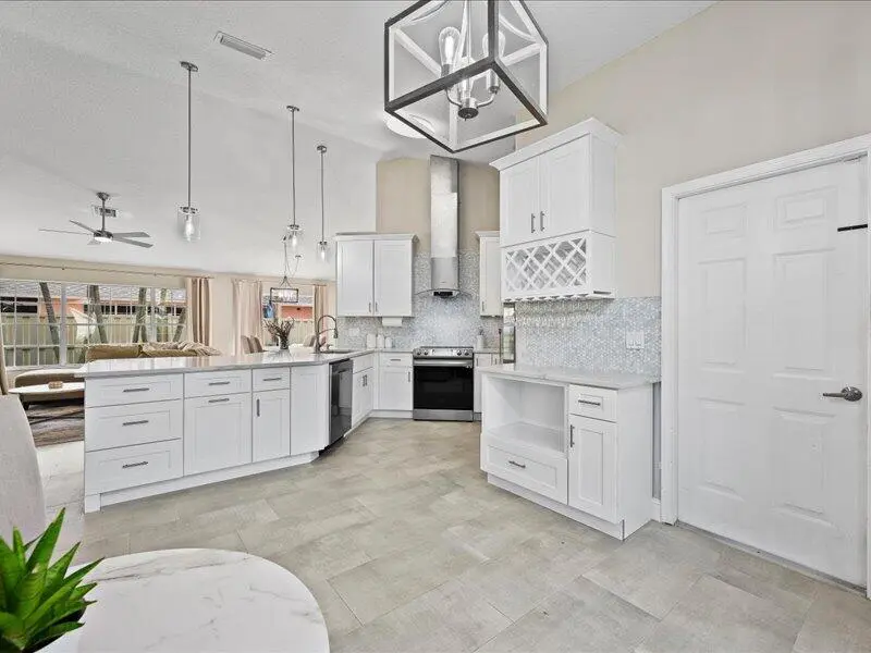 05-LUX_2691 at 237 MOCCASIN Trail, Jupiter