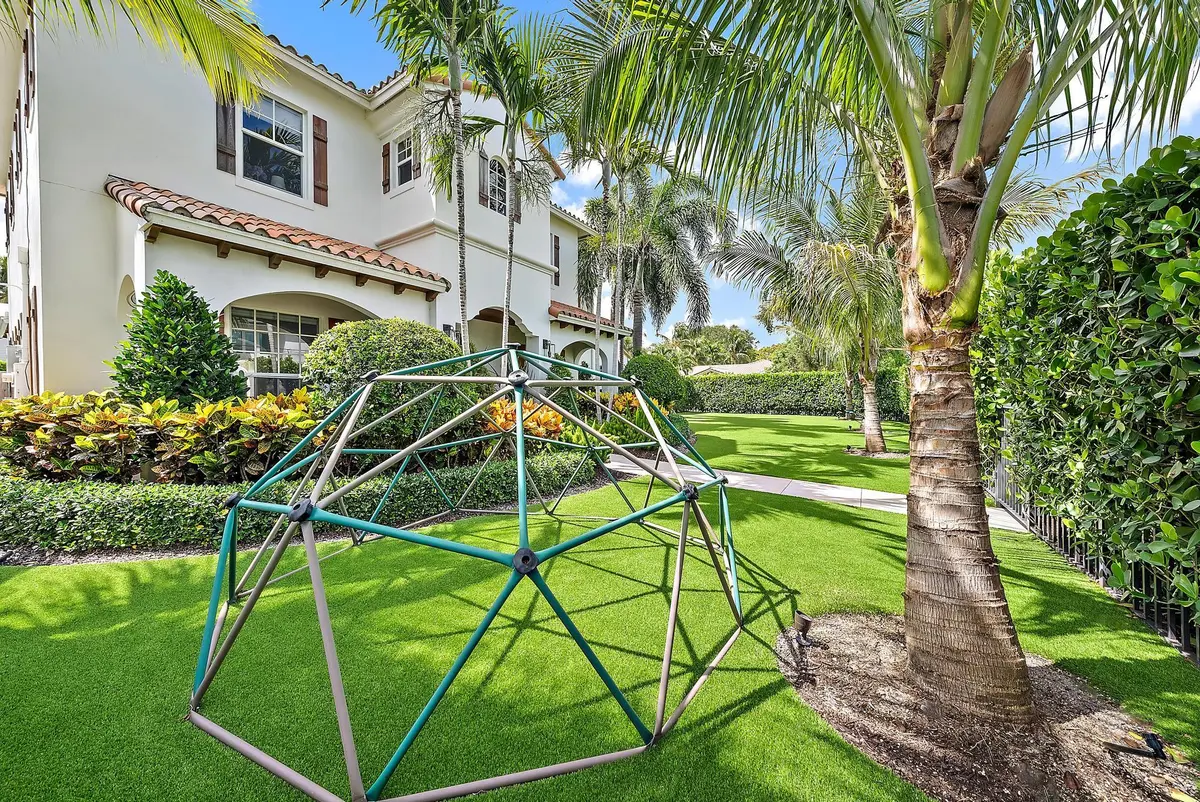 914 Ne 2nd Ave at 914 NE 2ND Avenue, Delray Beach