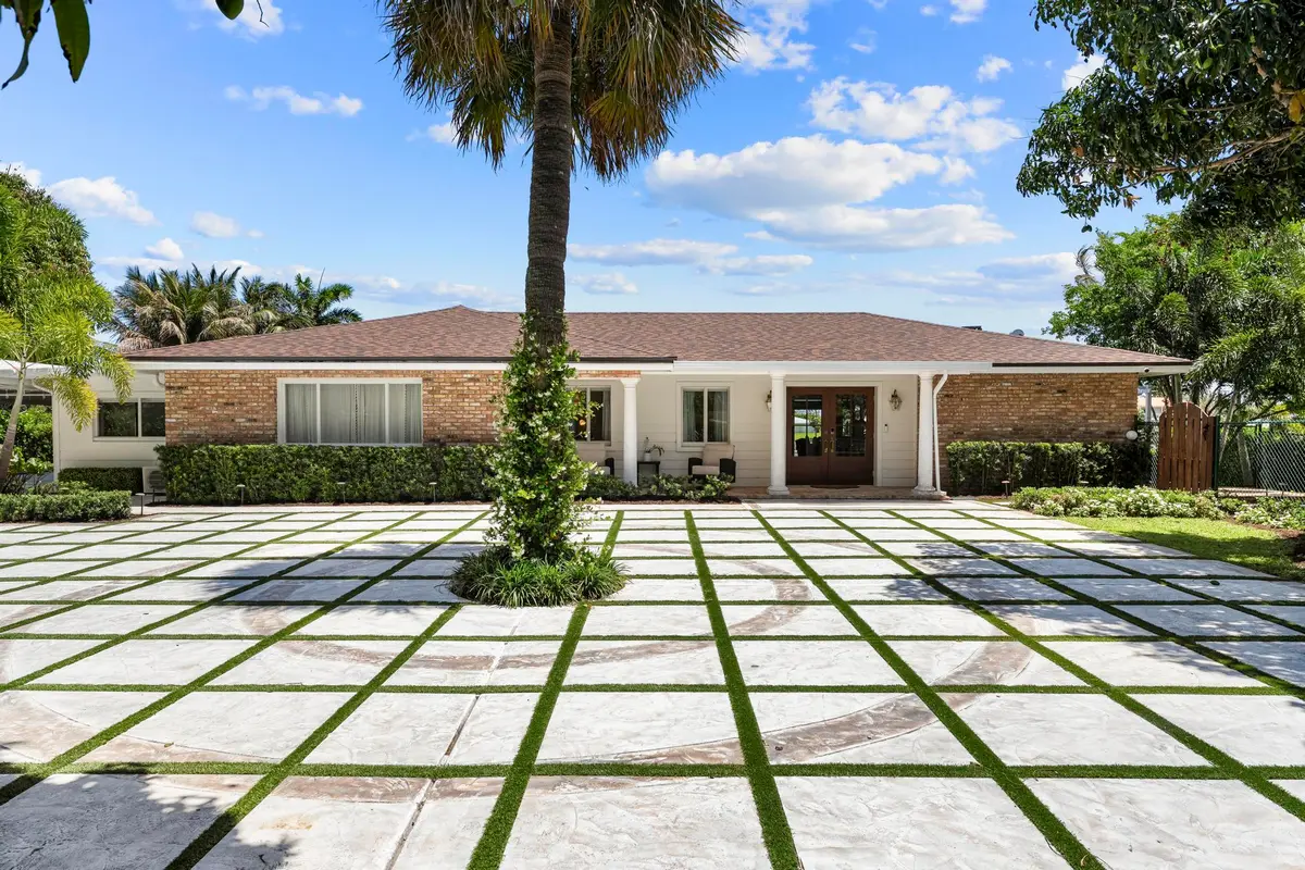 Front at 7400 W Lake Drive, Lake Clarke Shores