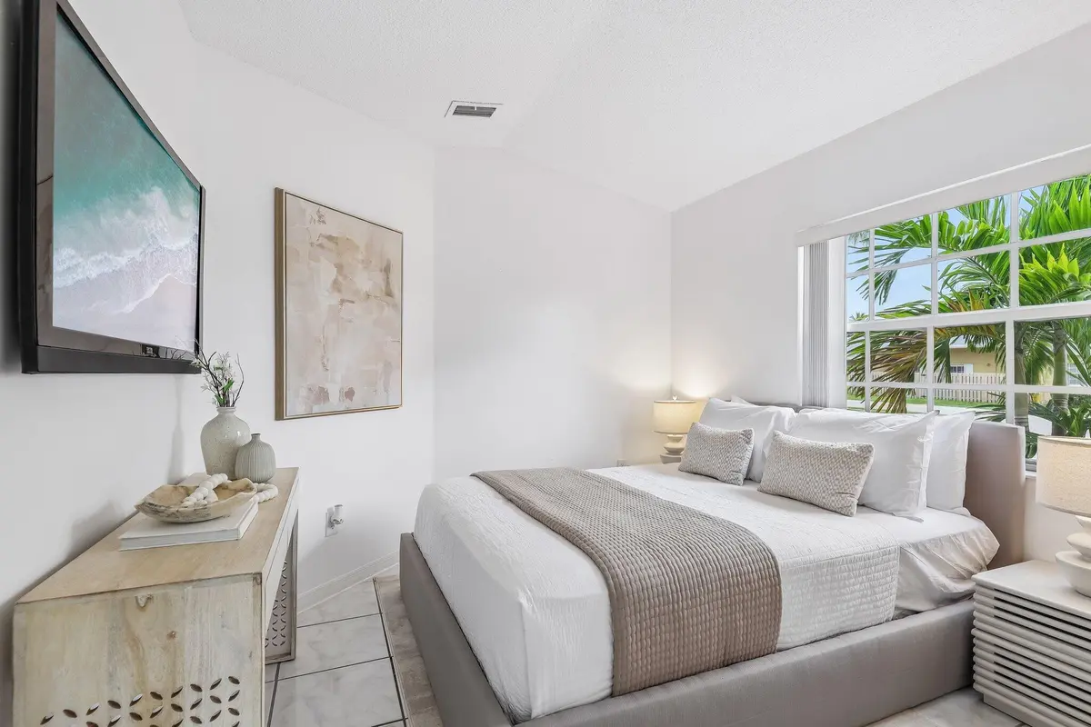 Guest Bedroom 1 at 980 NE 212th Terrace 980-01, Miami