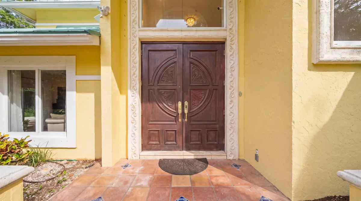 Entrance at 92 SQUIRE Drive, Wellington