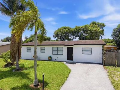 4862 Andros Drive, West Palm Beach – Single Family Residence for rent
