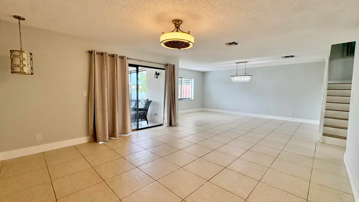 LIVING ROOM at 5325 TENNIS Lane, Delray Beach