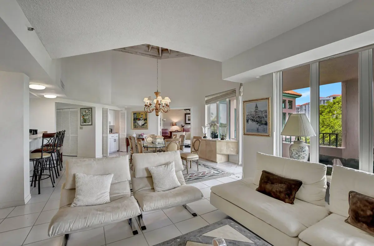 Living/Dining at 100 SE 5th Avenue 504, Boca Raton