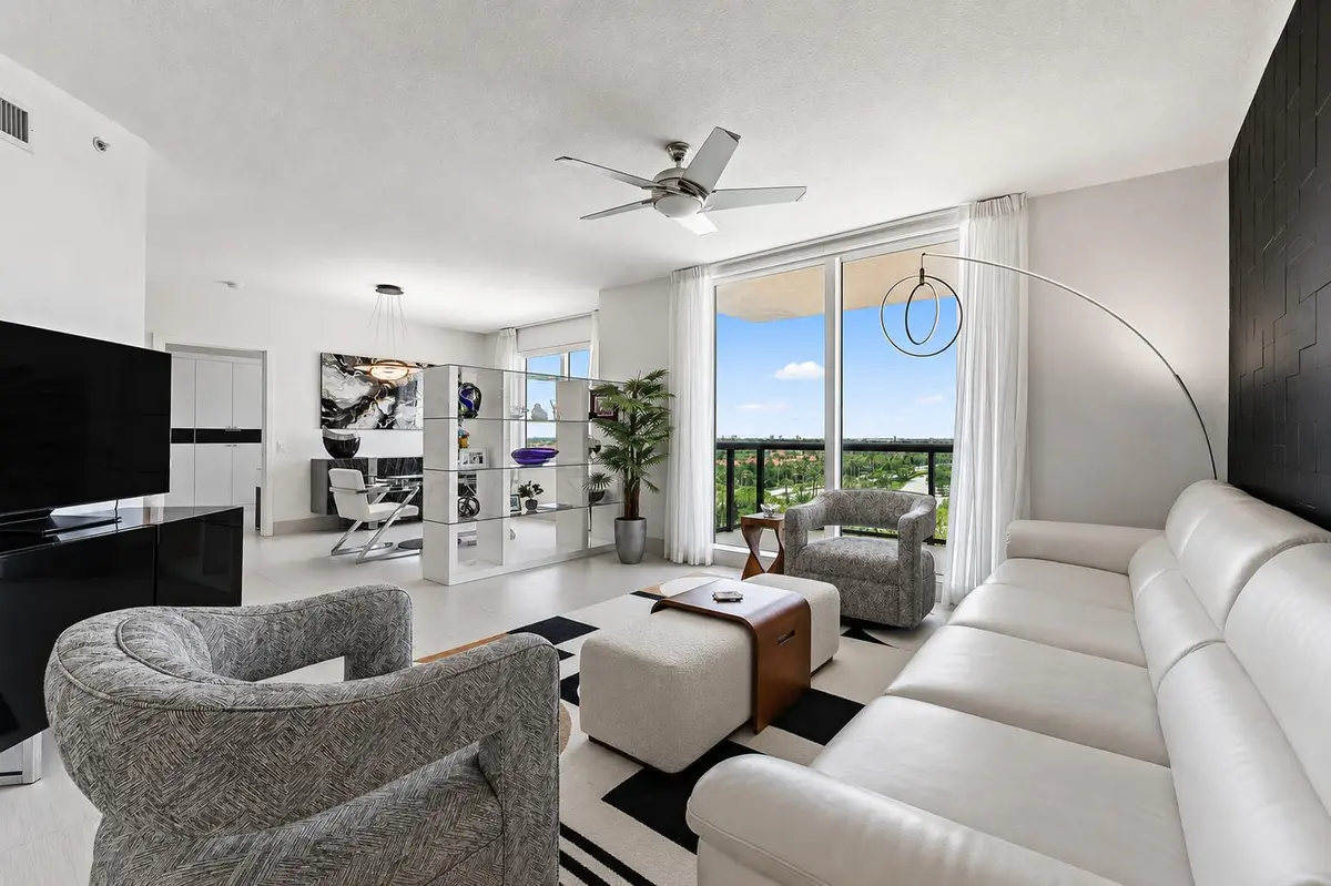 Living Area at 3610 Gardens Parkway 804a, Palm Beach Gardens
