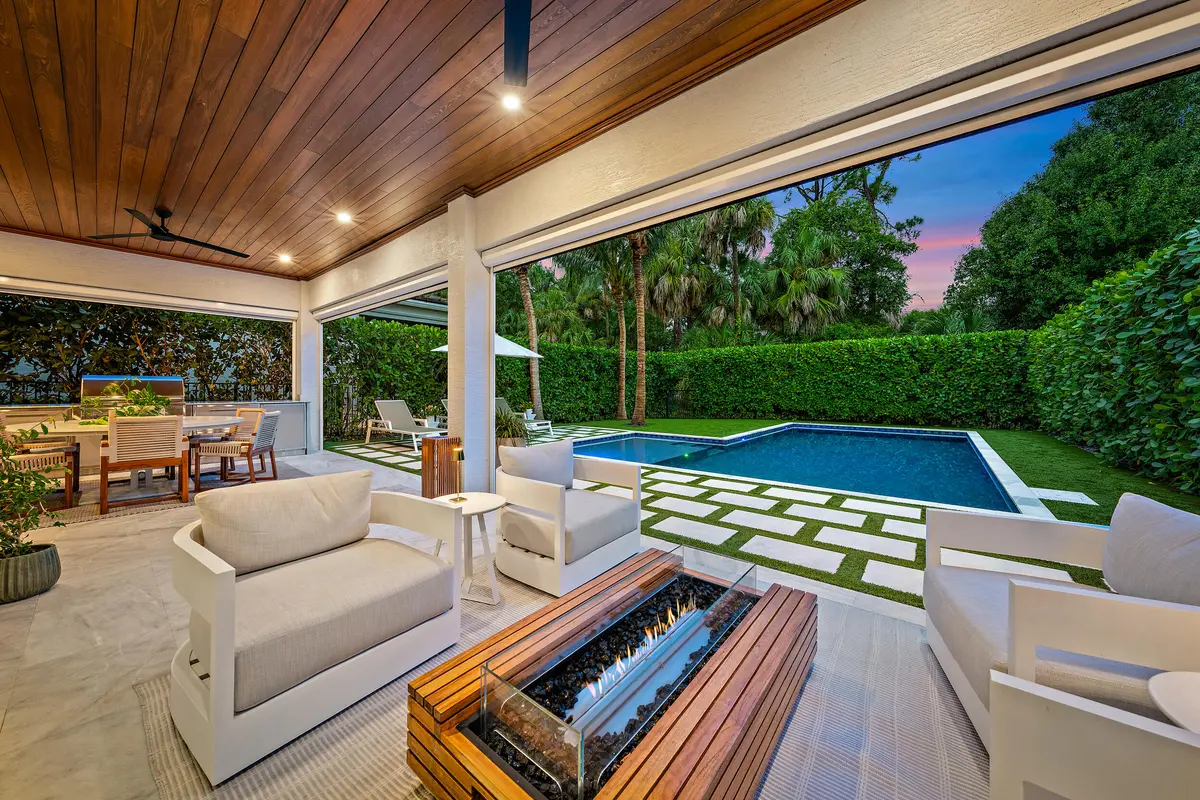 Covered Patio at 13558 Artisan Circle, Palm Beach Gardens