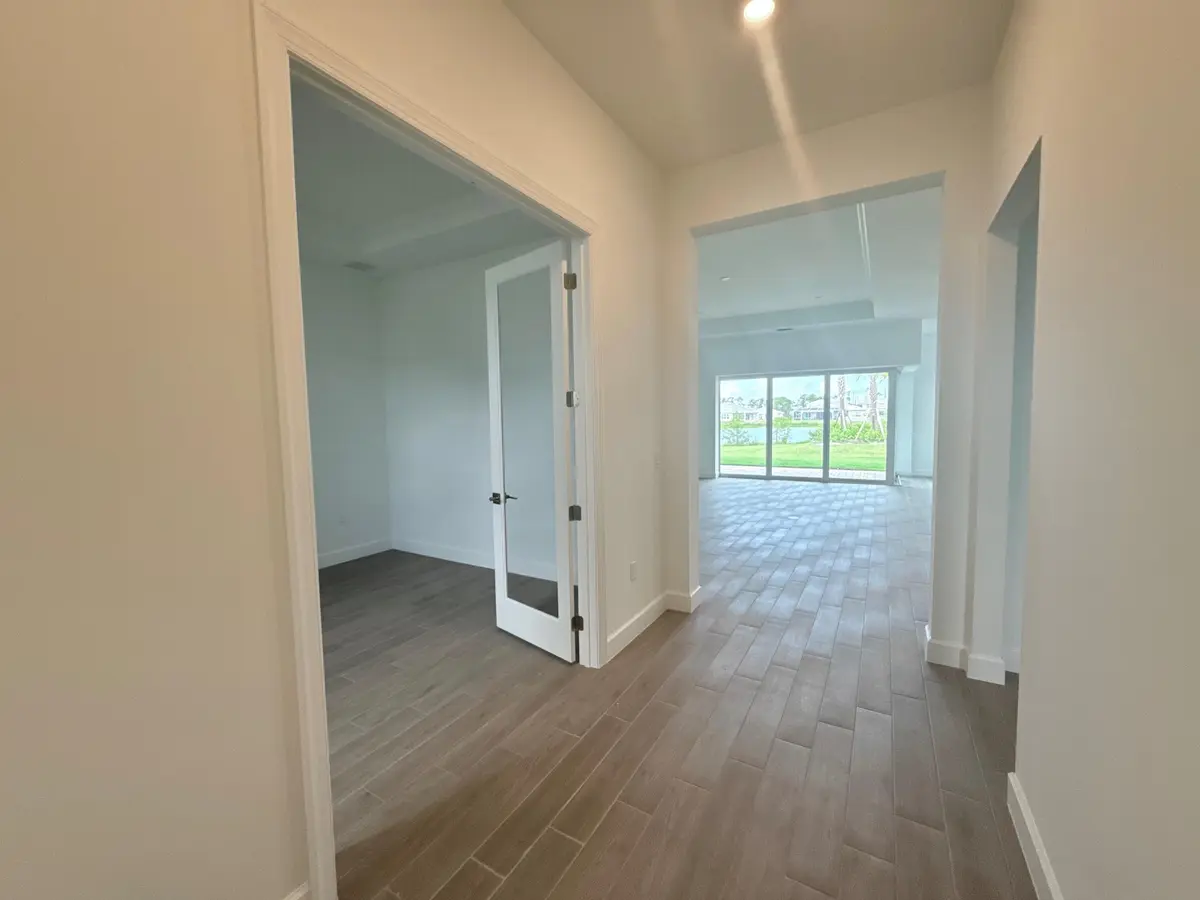 120 Entry Foyer at 10400 SW Highpointe Drive 120 Stellar, Stuart