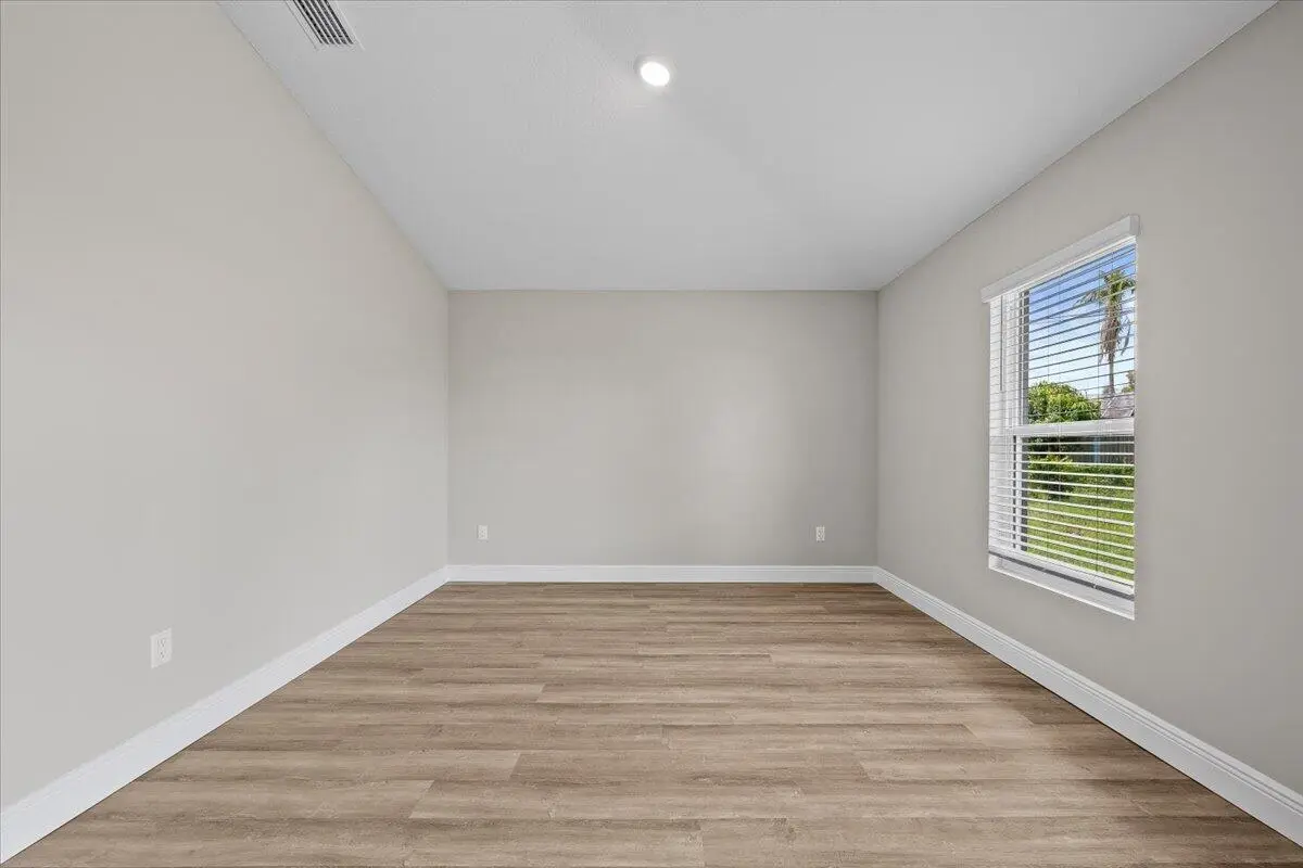 05-LUX_3496 at 7002 Paso Robles Boulevard, Fort Pierce