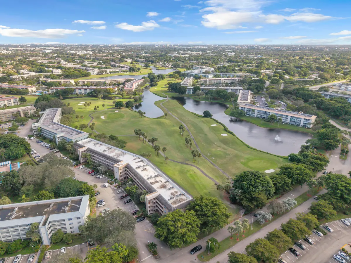 DJI_20251128140720_0183_D at 3003 PORTOFINO Isle K1, Coconut Creek