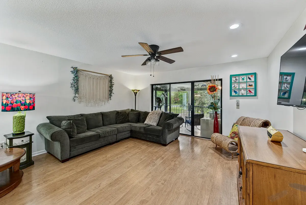 tabano-33 at 7956 Eastlake Drive Unit 16b, Boca Raton