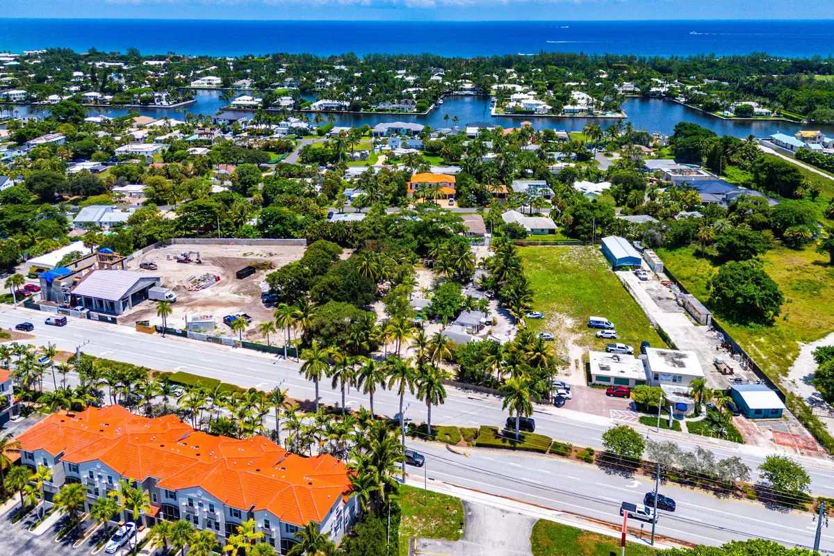 006-3045SouthFederalHighway-BoyntonBeach at 3045 N Federal Highway, Boynton Beach
