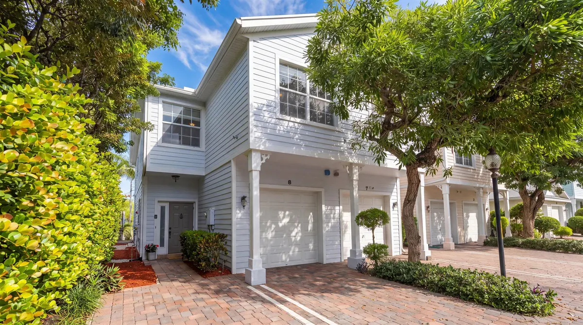902 S Federal Hwy #8 at 902 S Federal Highway 8, Lake Worth Beach
