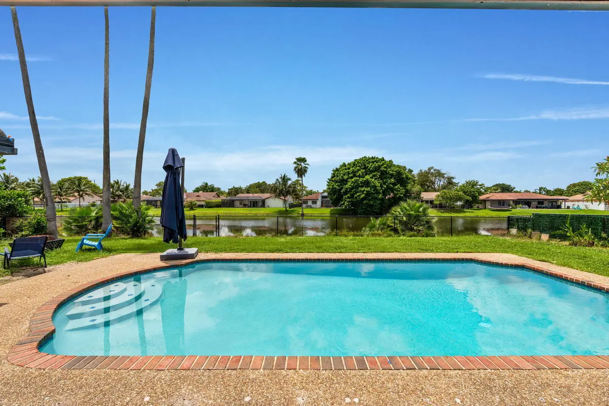 44-web-or-mls-A7404171 at 8560 NW 2nd Street, Coral Springs