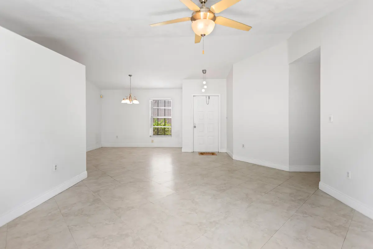 585A1068 at 13945 LANGLEY Place, Davie