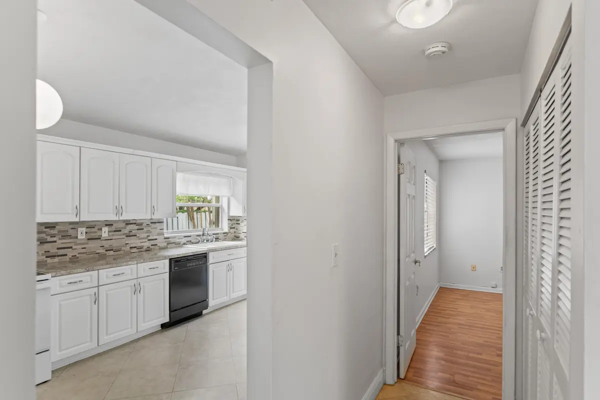 585A1125 at 13945 LANGLEY Place, Davie