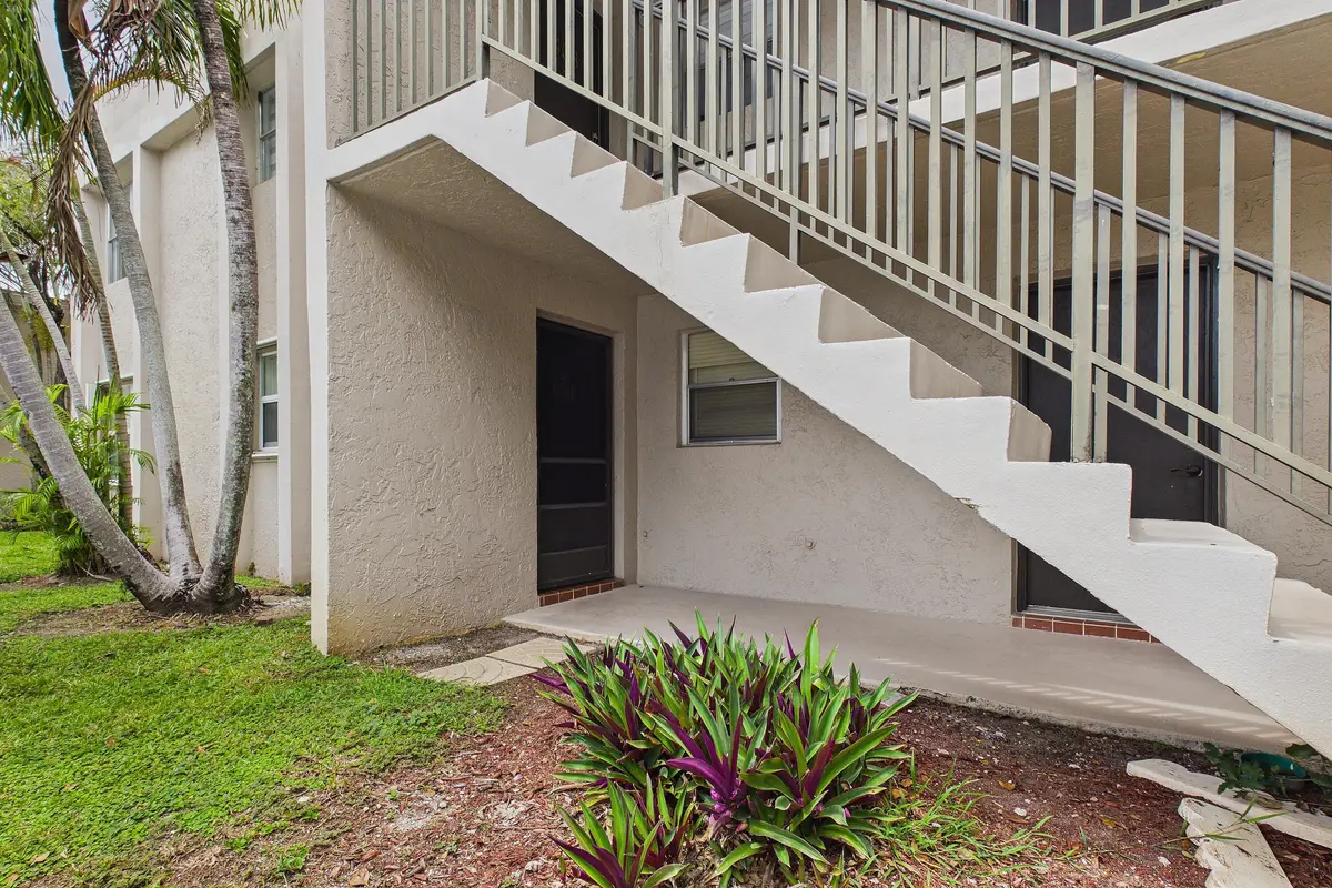 Entrance at 8511 OLD COUNTRY Manor 401, Davie