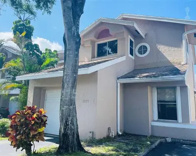 1877 DISCOVERY Way, Deerfield Beach – Townhouse for sale