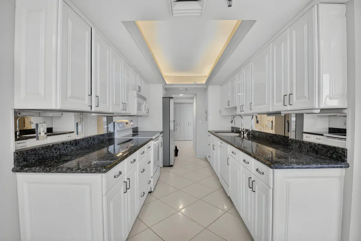 Kitchen at 20090 Boca West Drive Apt 361, Boca Raton