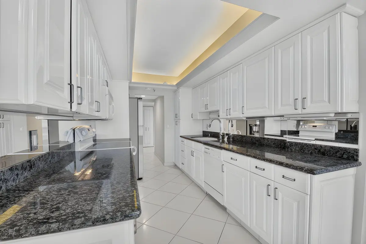 Kitchen at 20090 Boca West Drive Apt 361, Boca Raton
