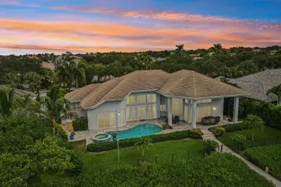8651 SE Somerset Island  Way, Jupiter – Single Family Residence for sale