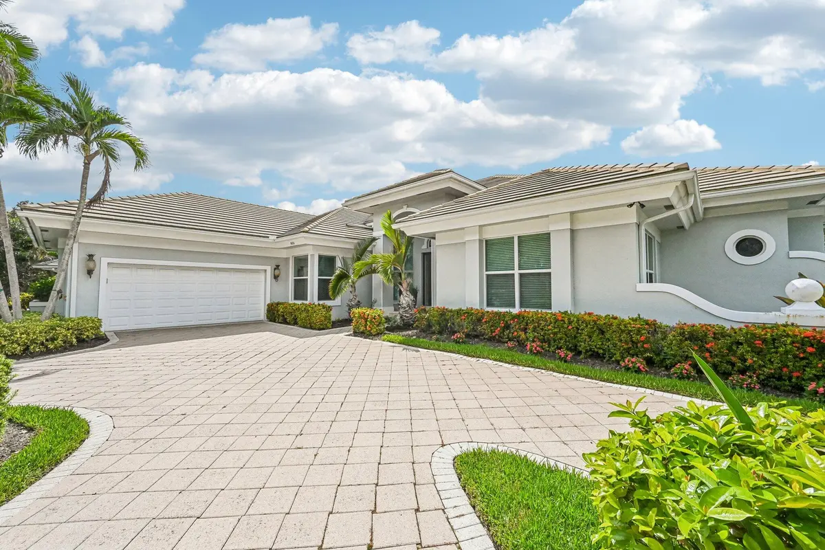Exterior at 8651 SE Somerset Island  Way, Jupiter