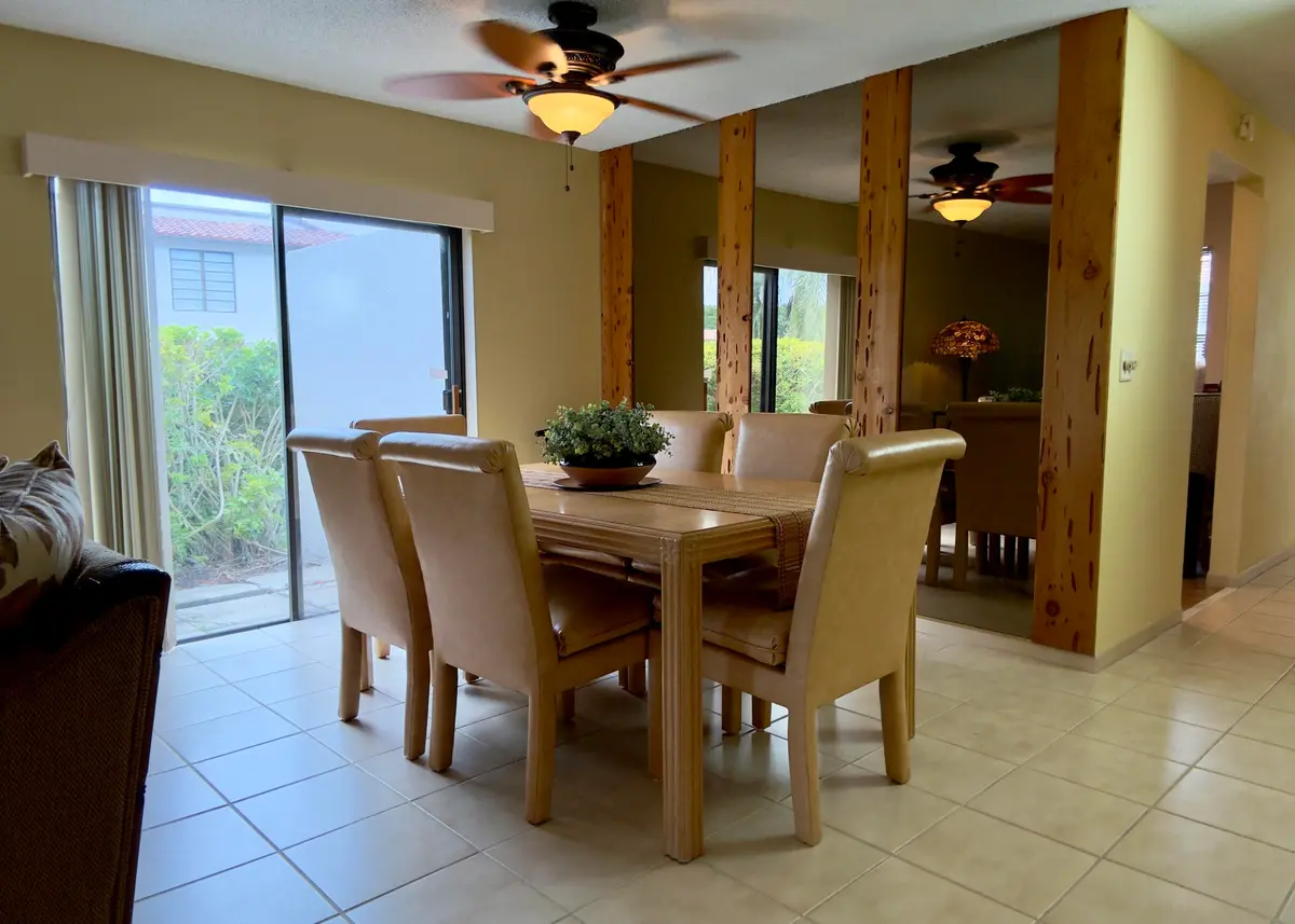 Dining at 21338 Juego Circle 11g, Boca Raton