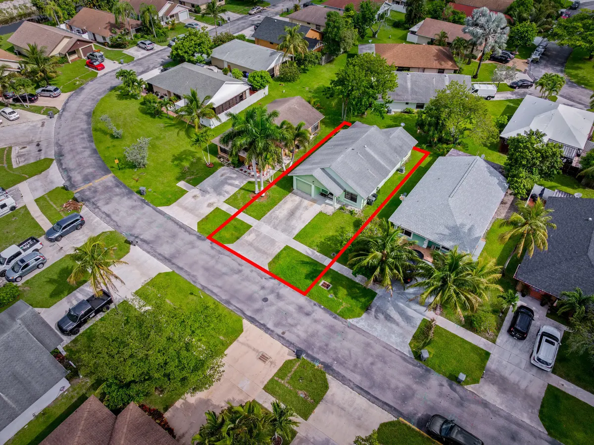 32_outlined-05 at 1442 Summit Run Circle, West Palm Beach