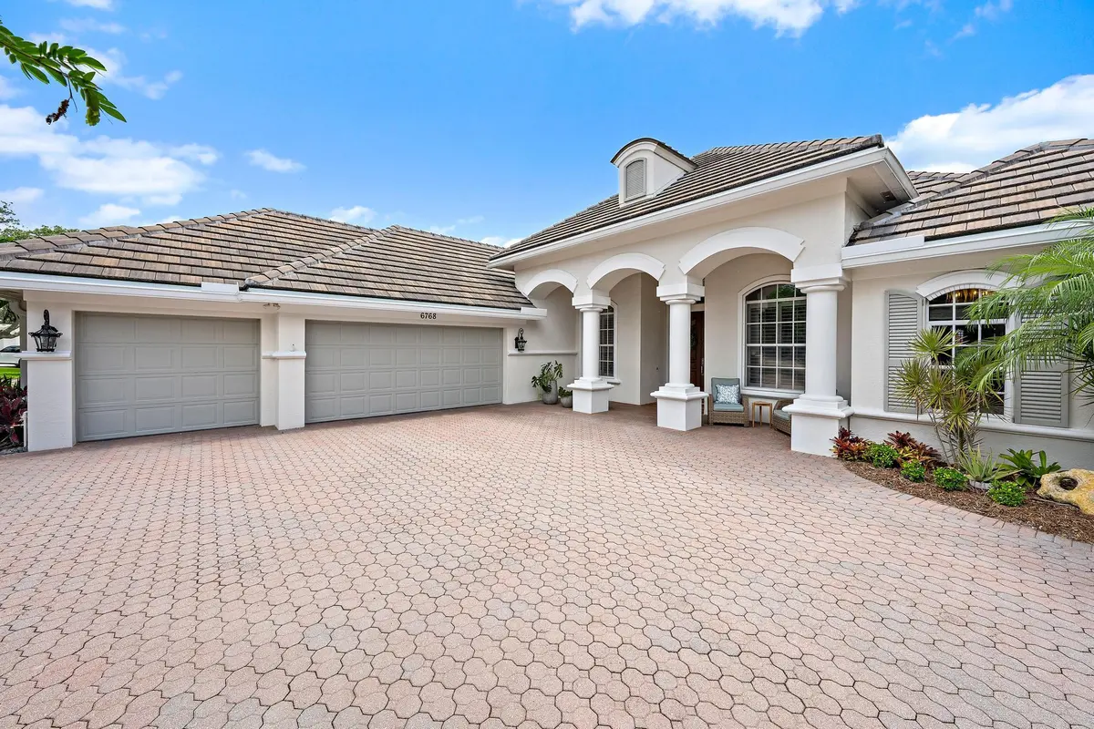 6768 Cypress Cove Cir-2 at 6768 Cypress Cove Circle, Jupiter