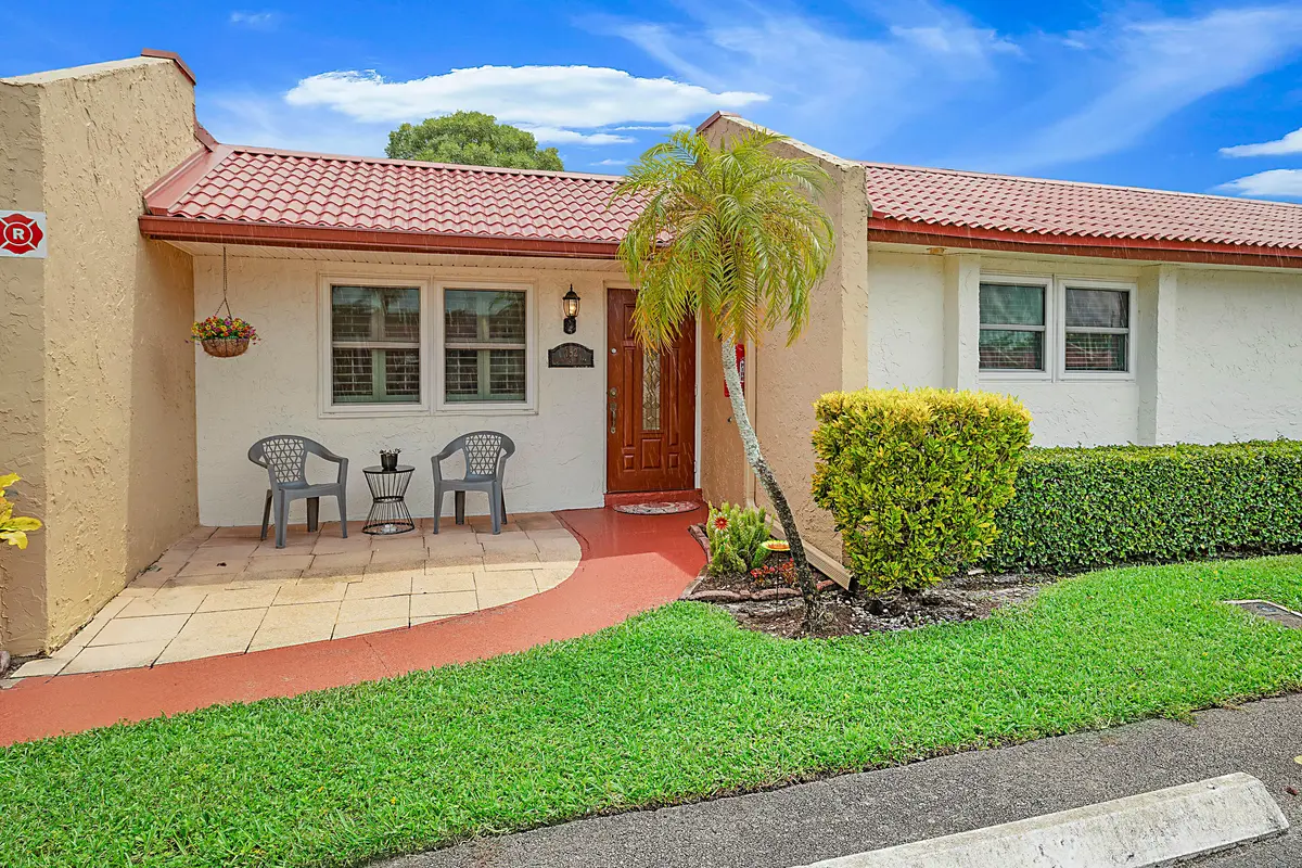 152 Lake Anne Drive -1 (1) at 152 LAKE ANNE Drive 152, West Palm Beach