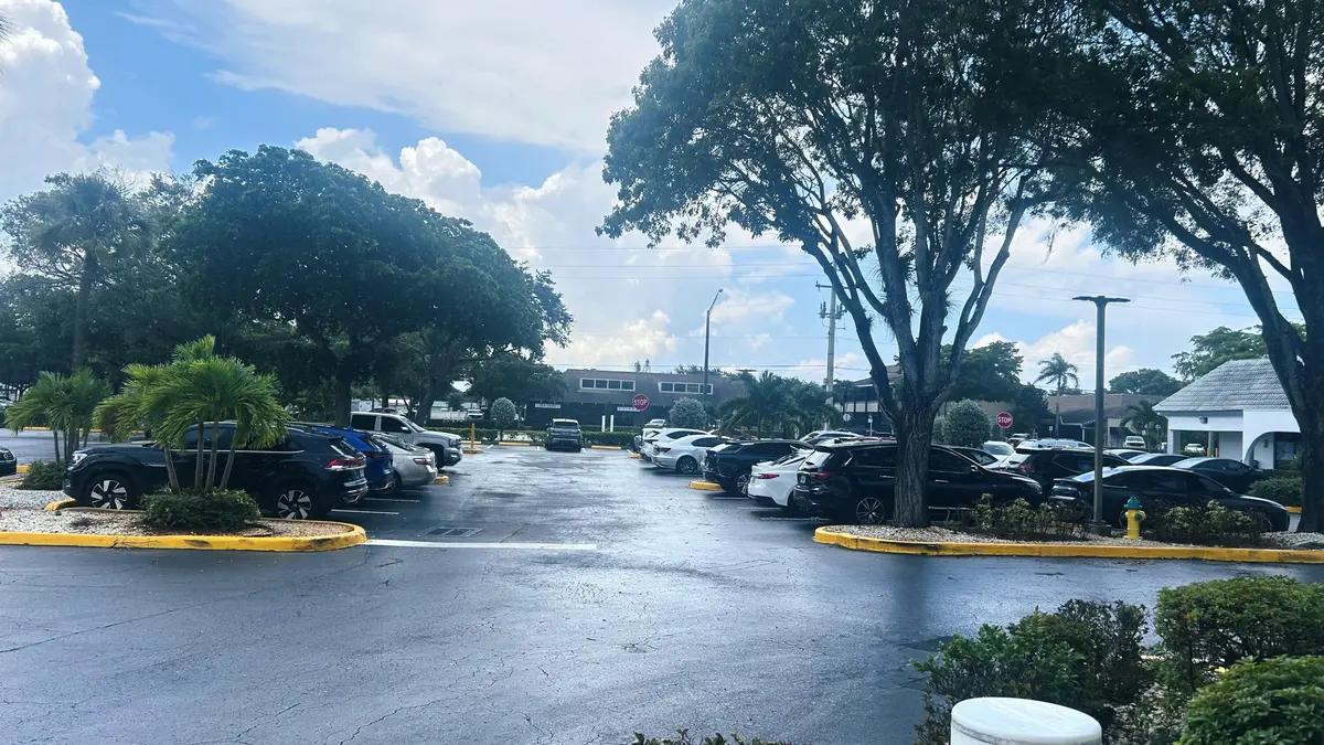 IMG_3765 at 7100 W COMMERCIAL Boulevard 109, Lauderhill