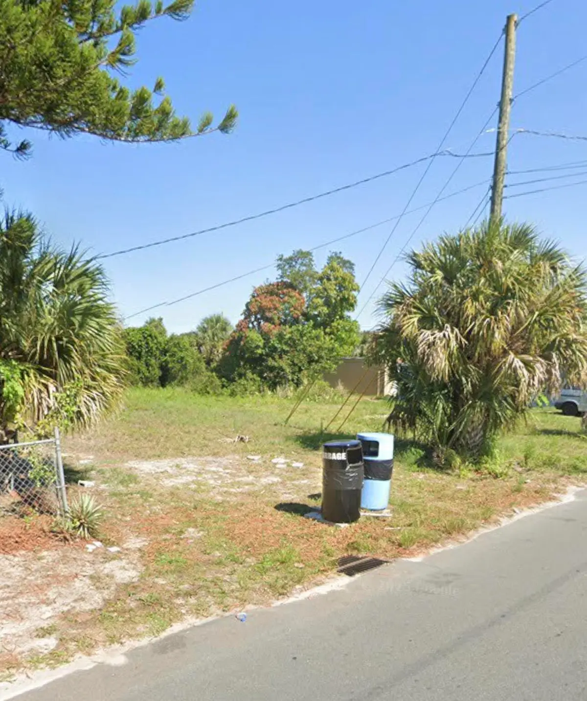 IMG_9557 at 833 SE TARPON Avenue, Stuart