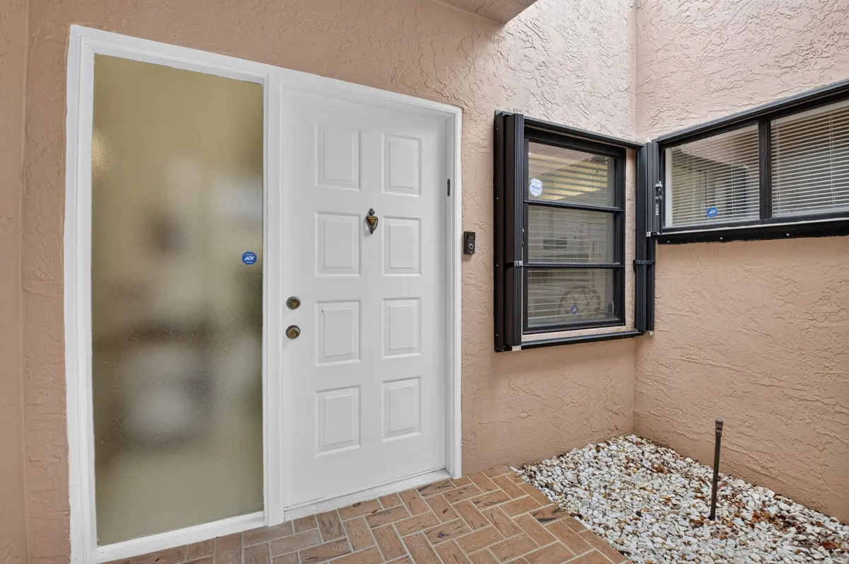Entrance at 8427 Parkgate Road C, Boca Raton