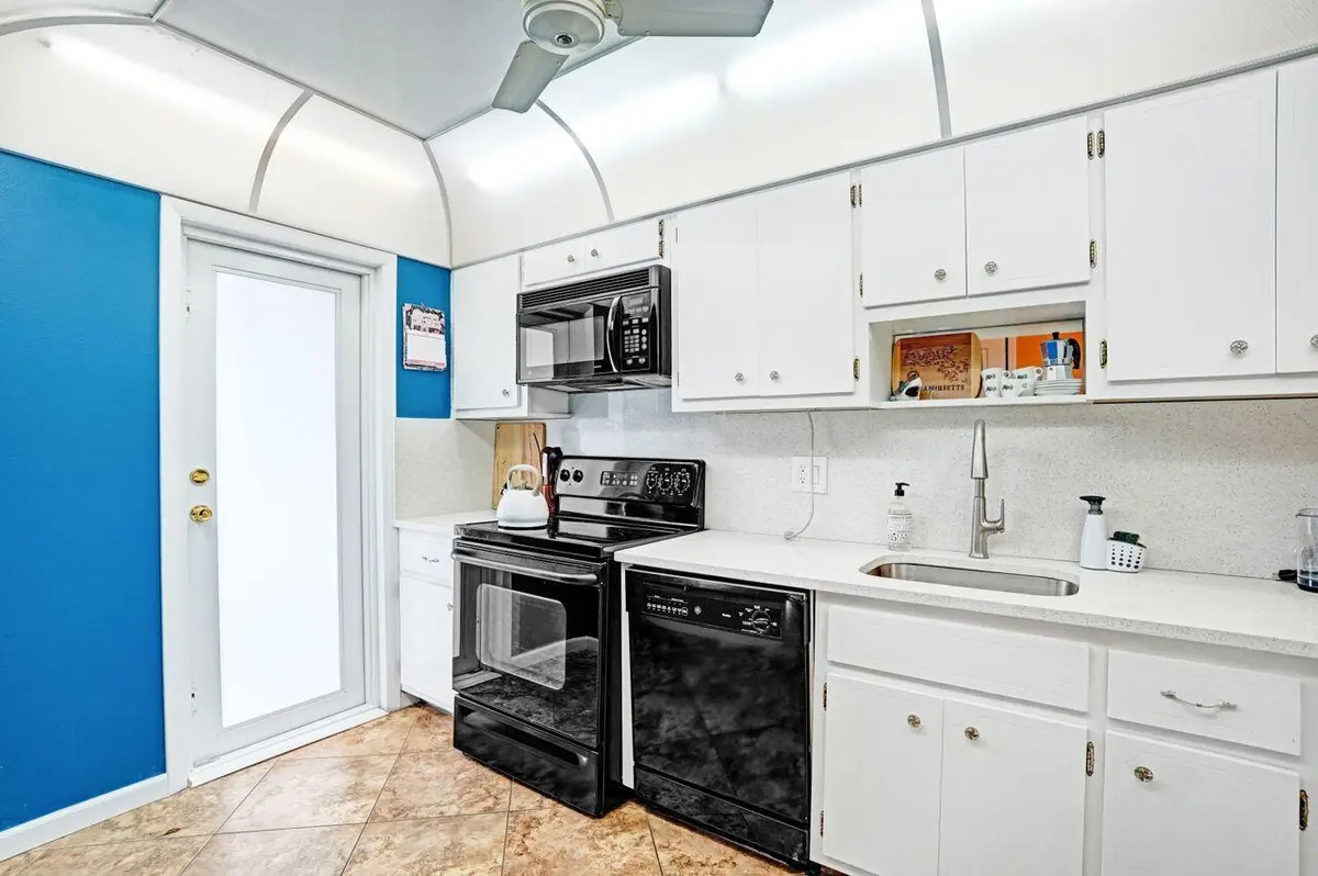 Kitchen at 2350 NE 14th Street Causeway 205, Pompano Beach