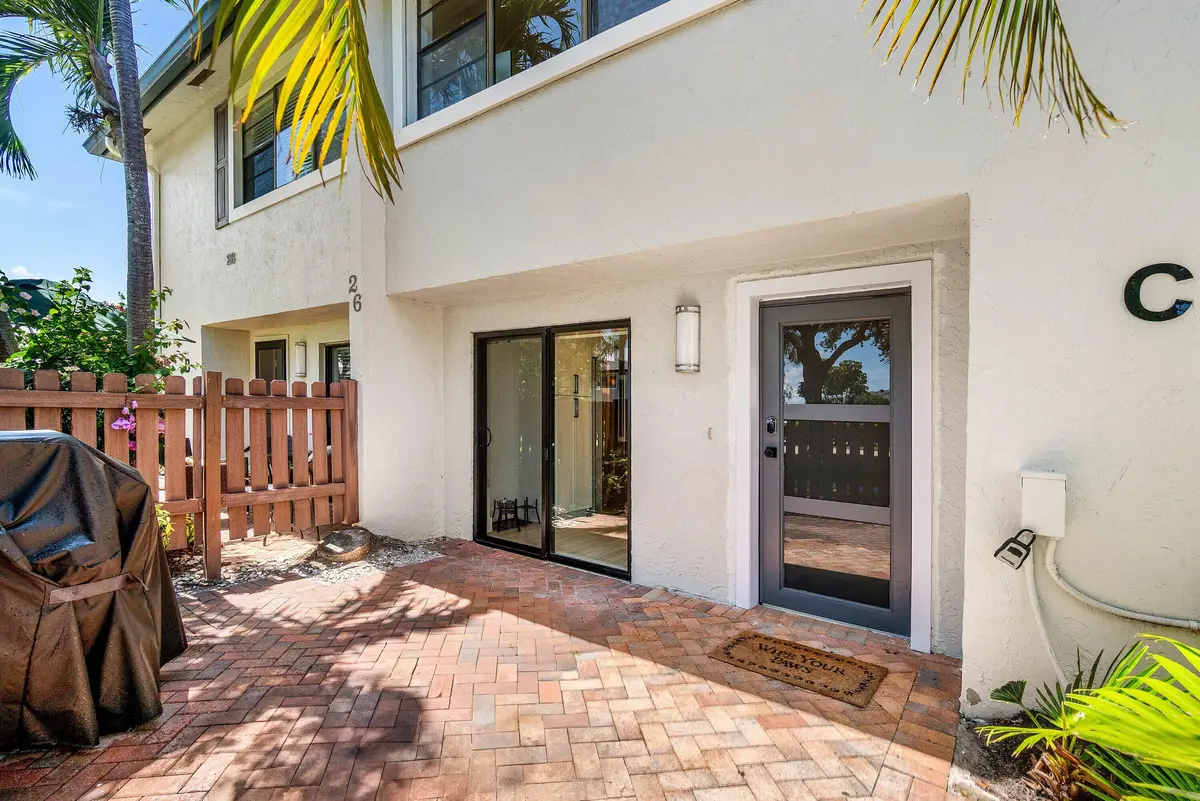 Entrance at 26 SOUTHPORT Lane C, Boynton Beach