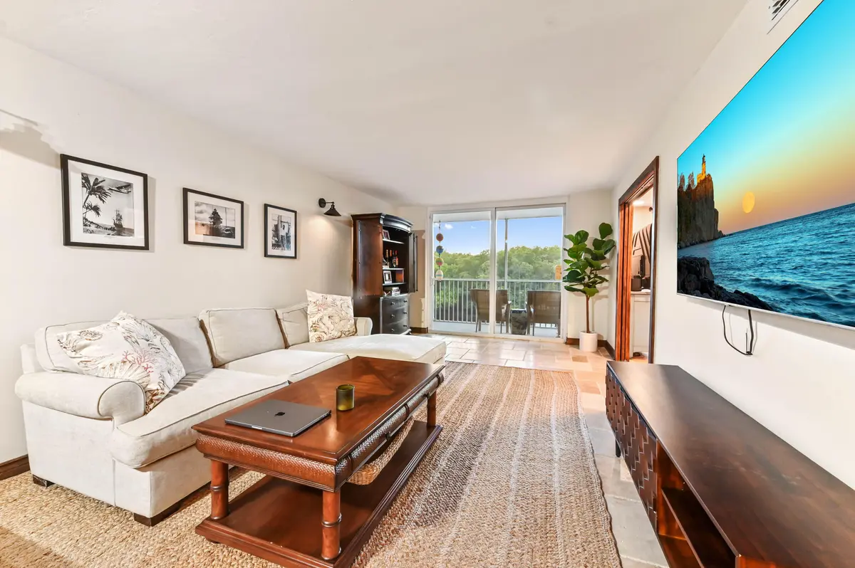 10 living room 02 at 689 NE 6th Court 2090, Boynton Beach