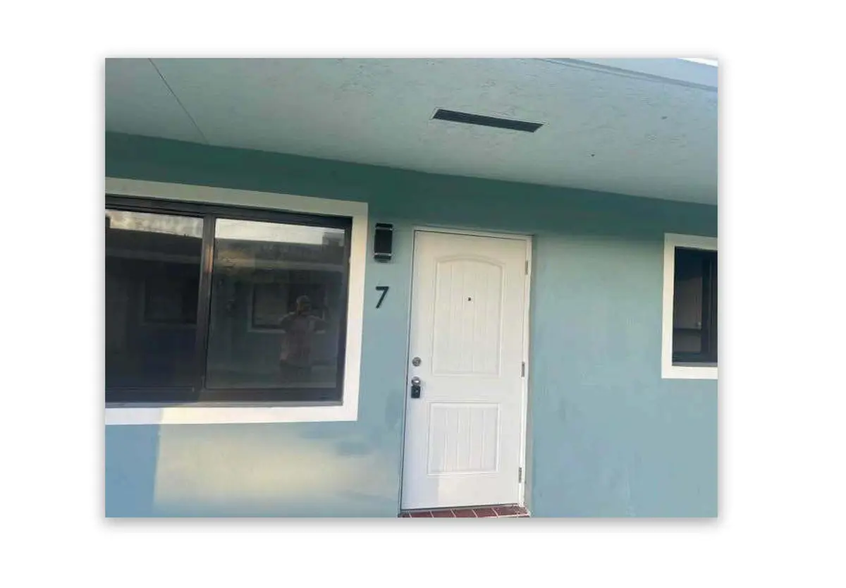 Front Pic 1 at 824 N G Street A, Lake Worth Beach
