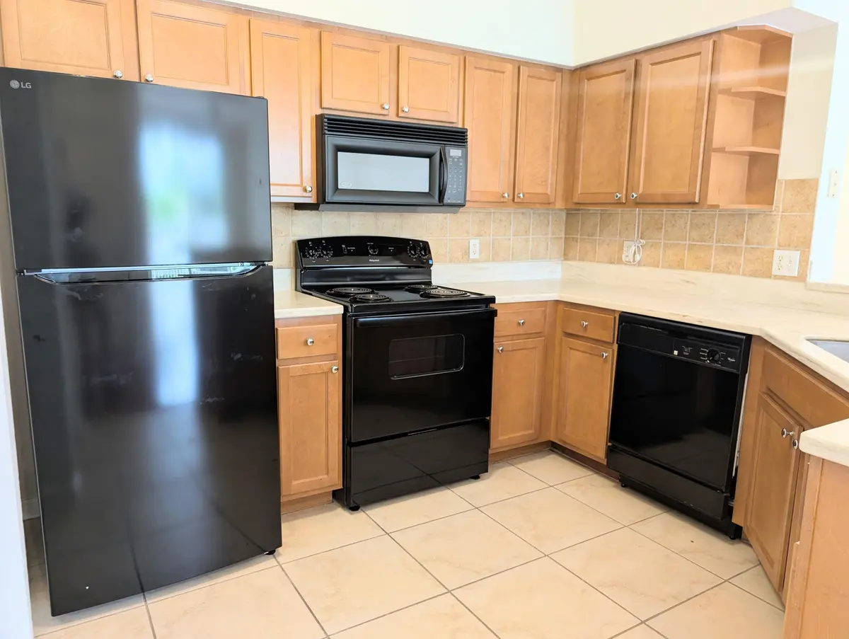 Kitchen at 3210 Myrtlewood Circle, Palm Beach Gardens