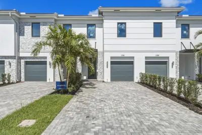 1198 National Street, Wellington – sold