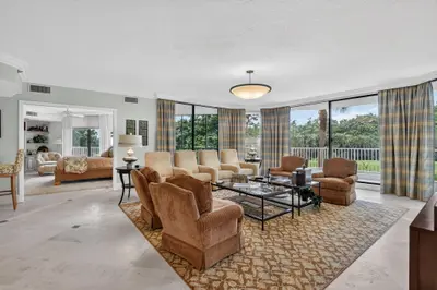 20290 Fairway Oaks Drive 222, Boca Raton – Condominium for sale