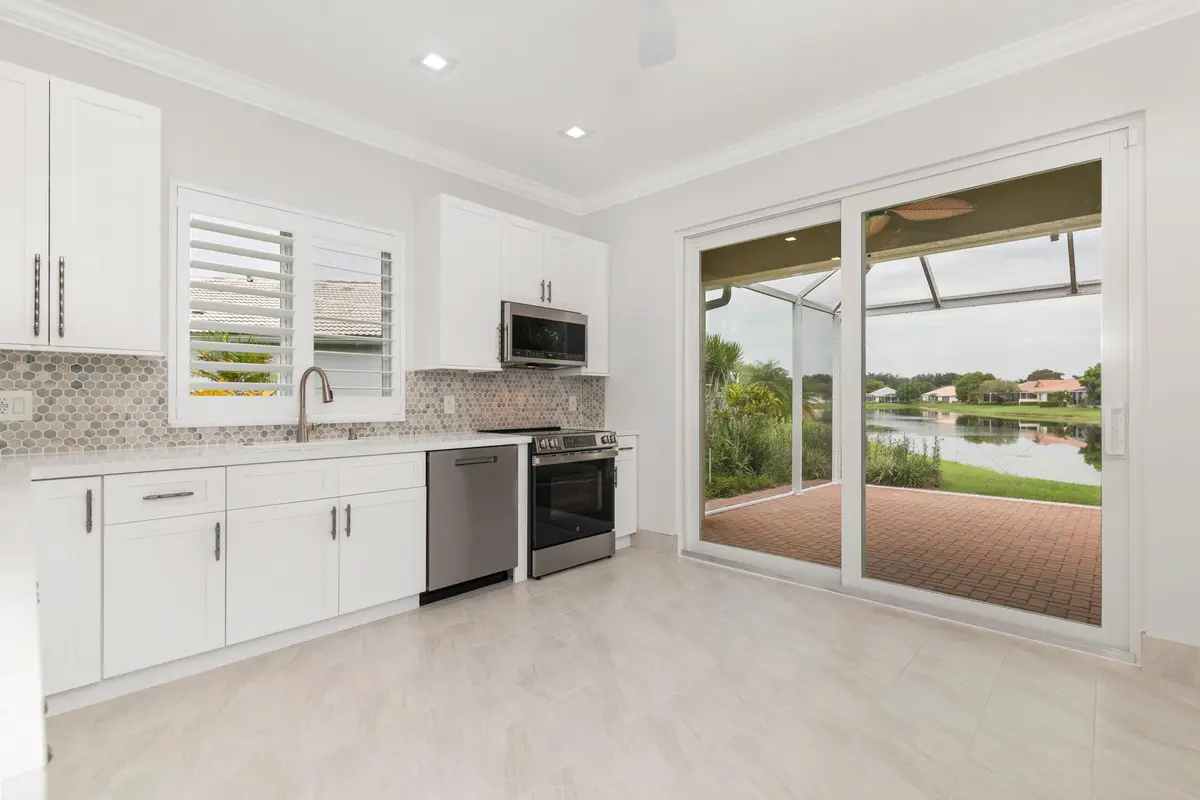 low-13 at 9119 Bay Point Circle, West Palm Beach