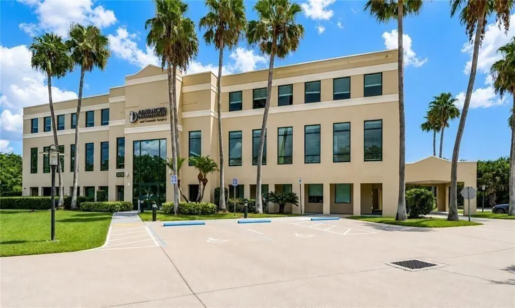 4a at 3755 7TH Terrace SUITES, Vero Beach